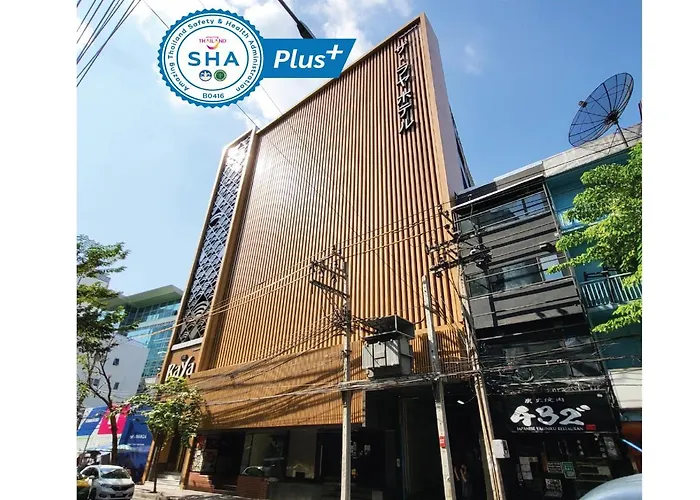 Hotel The Raya Surawong 3*