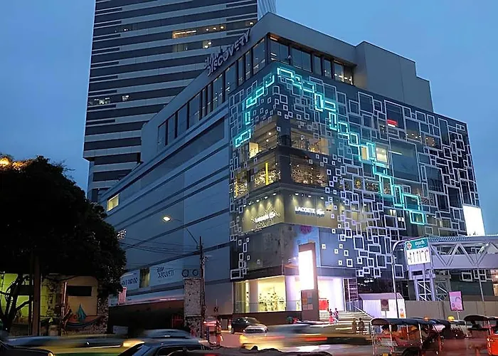 The Raya Surawong Hotel 3*